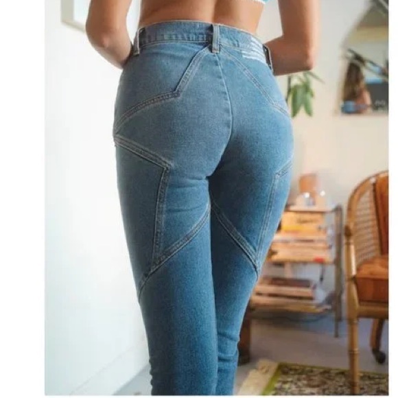 Revice Denim Venus Crop Jeans - Picture 6 of 6